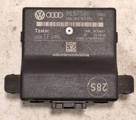 Volkswagen Touran II Gateway control module 1K0907951 1K0907530F 0325