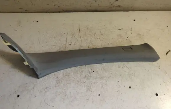 BMW 1 E81 E87 (A) pillar trim 7058330
