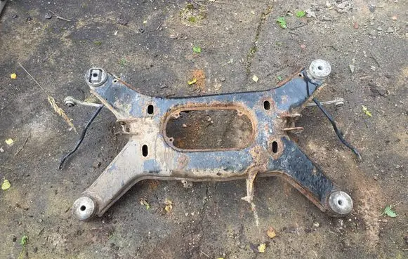 Audi A8 S8 D2 4D Rear subframe 