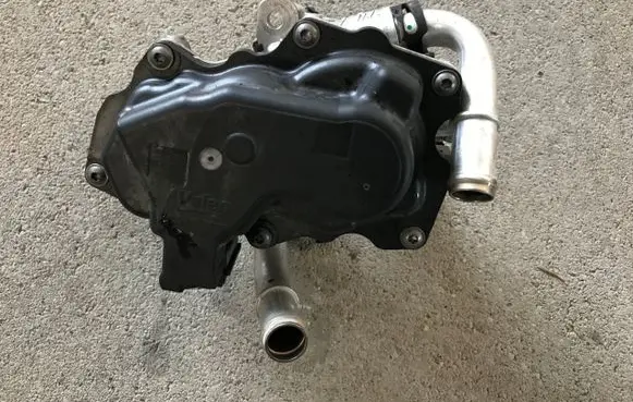 Audi Q5 SQ5 EGR valve 04L131501S