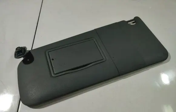 Toyota Avensis T270 Sun visor 