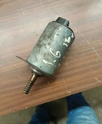 Peugeot 308 Valve oil control v753390580