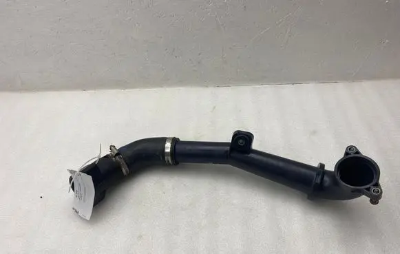 Audi Q2 - Intercooler hose/pipe 04L145770S 04L131111T