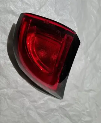 Chrysler Pacifica Rear/tail lights P68229026AE