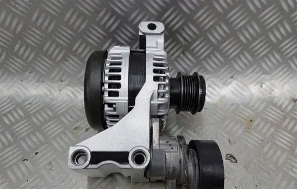 Volvo XC40 Generator/alternator 32279255