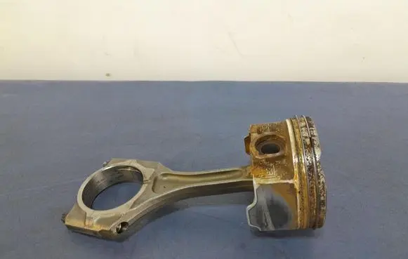 Subaru Forester SJ Piston AF84299