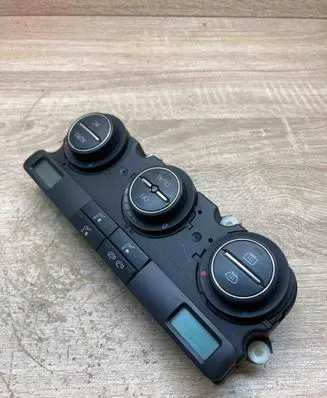 Volkswagen PASSAT B6 Climate control unit