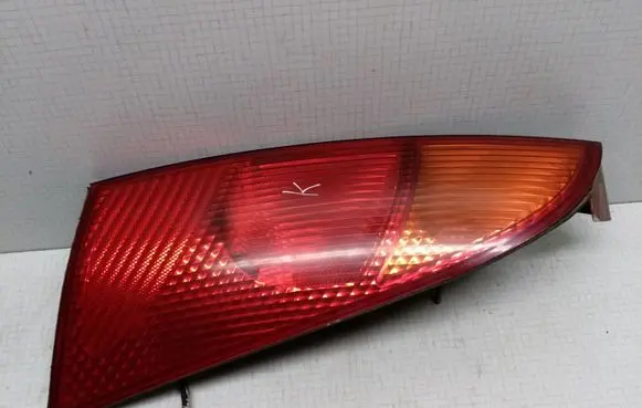 Ford Focus Rear/tail lights XS4113405A