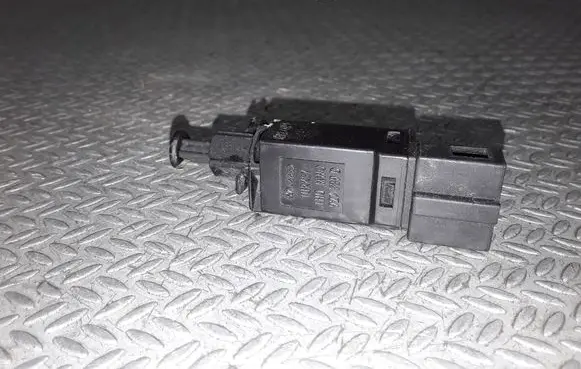 Clutch pedal sensor