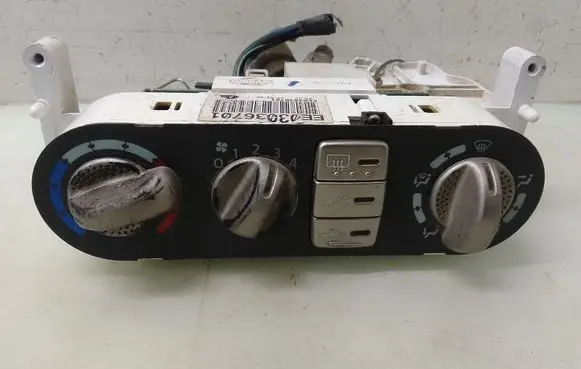 Nissan Almera Tino Climate control unit EE03036701