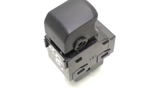 Hyundai ix20 Electric window control switch 3695101000 935751H000