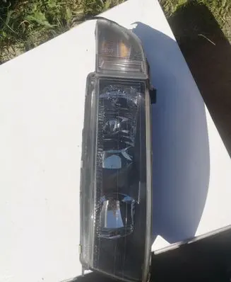 Mitsubishi Galant Headlight/headlamp 90736300 90737900