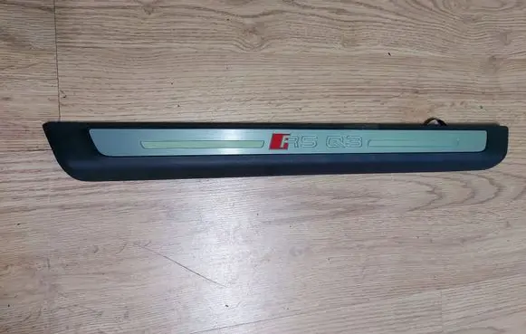 Audi Q3 F3 Front sill trim cover
