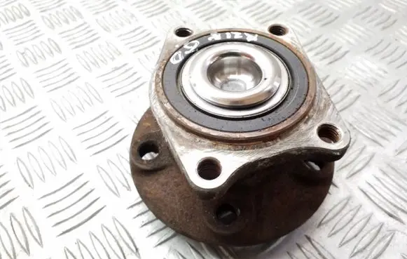 Volvo V70 Rear wheel hub