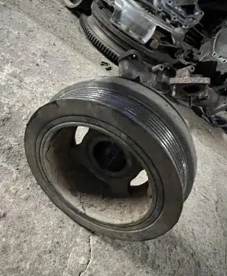 Nissan Patrol Y61 Crankshaft pulley