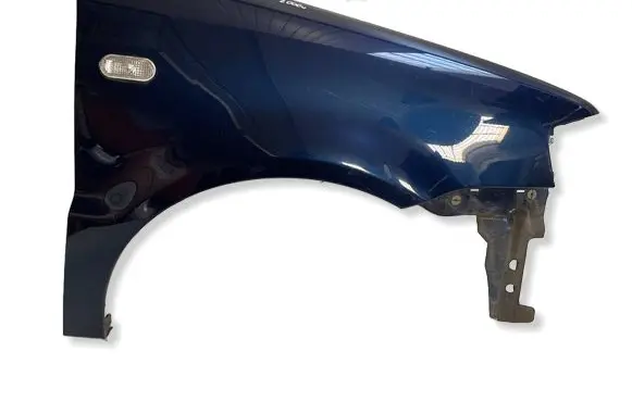 Volkswagen Polo III 6N 6N2 6NF Fender 