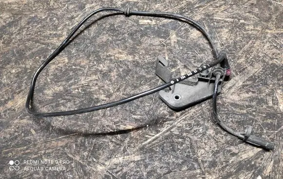 Mercedes-Benz C AMG W204 ABS rear brake sensor A2045400317