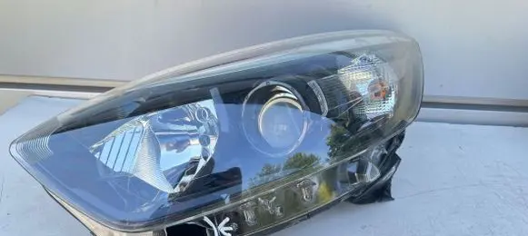 Renault Captur Headlights/headlamps set 030128120100