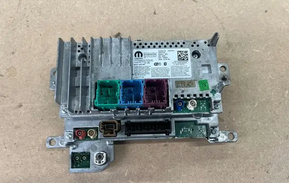 Chrysler 200 Seat control module 6434CBE2845