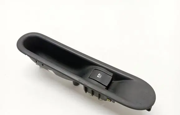 Renault Espace - Grand espace IV Electric window control switch 31144M