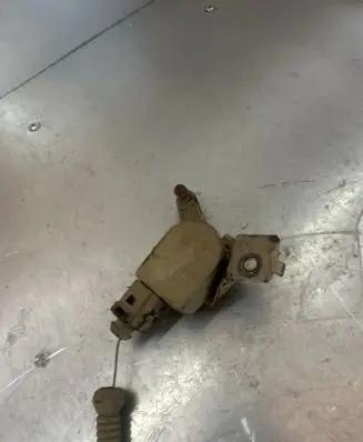 Volkswagen PASSAT B6 Air suspension front height level sensor 
