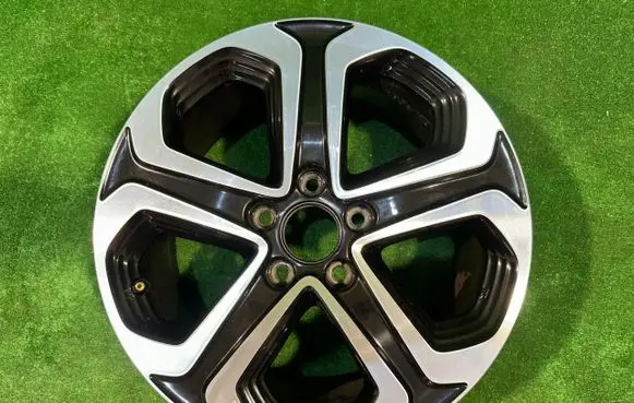 Honda HR-V R17 alloy rim 