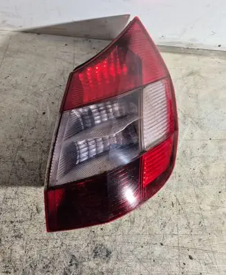 Renault Megane II Rear/tail lights 8200127702E 2SK008659027