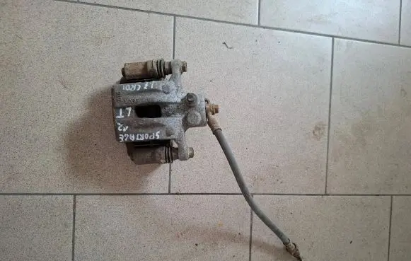 KIA Sportage Rear brake caliper