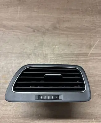 Volkswagen Golf VII Dashboard side air vent grill/cover trim 5G1819704 5G1819248B