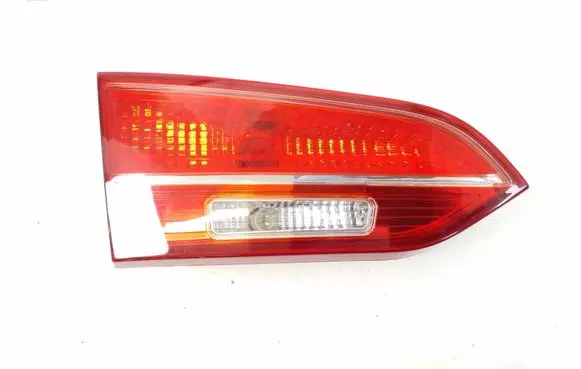 Hyundai Santa Fe Tailgate rear/tail lights 924052W030