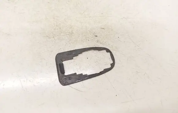 Toyota Avensis T250 Loading door cover/cap 