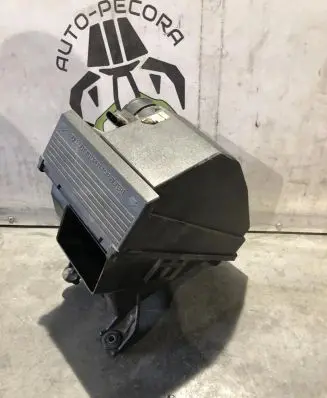 Hyundai Tucson TL Air filter box 28110-D3100