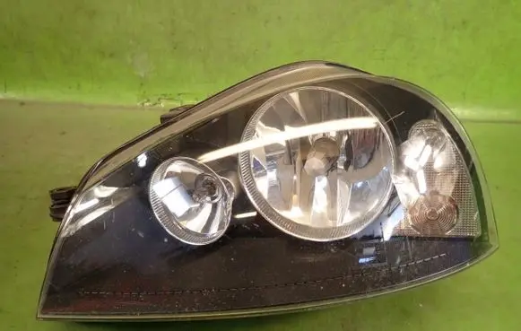 Seat Arosa Headlight/headlamp 89305571