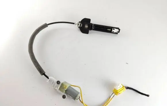Porsche Cayenne (9PA) Seat belt adjustment motor 7L0857819A 6Q0843500A 050303
