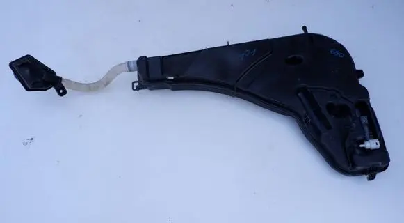 BMW X3 G01 Windshield washer fluid reservoir/tank 7947500 15118863 10543512