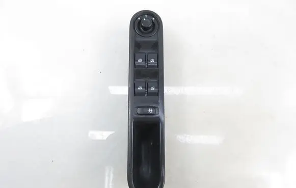 Renault Espace - Grand espace IV Electric window control switch 8200328426