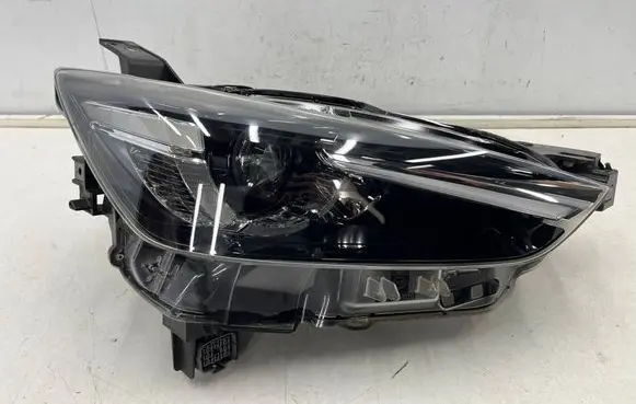 Mazda CX-3 Headlight/headlamp d10e-51030