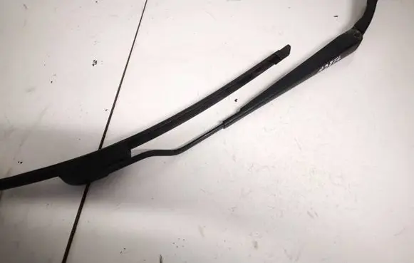 Volvo XC90 Front wiper blade arm sp8620839 8620835