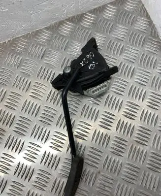 Volvo XC90 Accelerator throttle pedal 8634699 6PV00853706