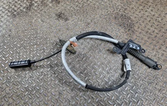 Jeep Grand Cherokee Gear shift cable linkage 68394556AB P68394556AB