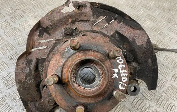 Subaru Impreza II Front wheel hub