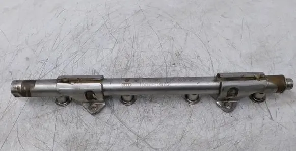Audi A4 S4 B9 Fuel main line pipe 04E133320D