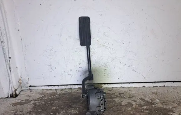Jaguar XF Accelerator throttle pedal 8X239F832A 6PV00873707