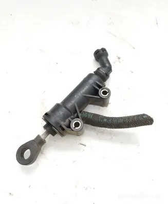 BMW 5 E39 Clutch master cylinder 21521165010
