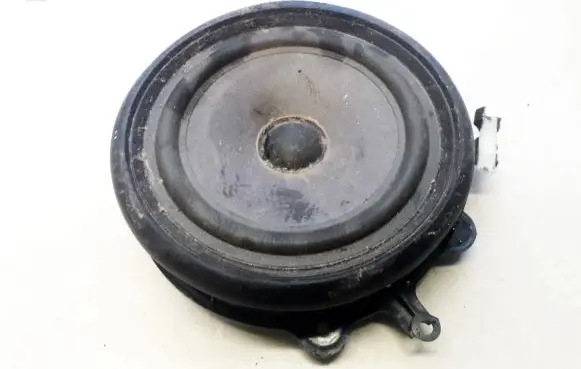 Audi A4 S4 B7 8E 8H Front door speaker 8E0035411