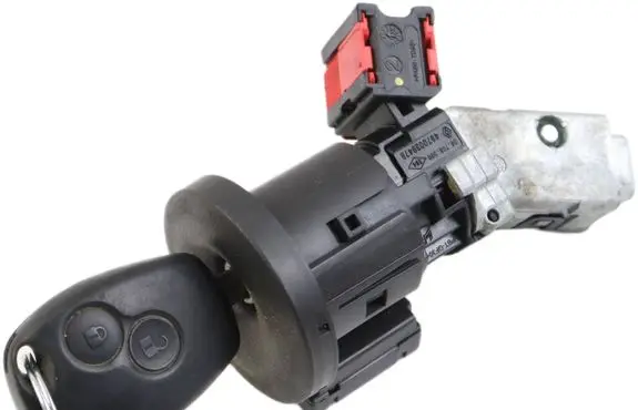 Renault Clio III Ignition lock 8200214173C 216738847B