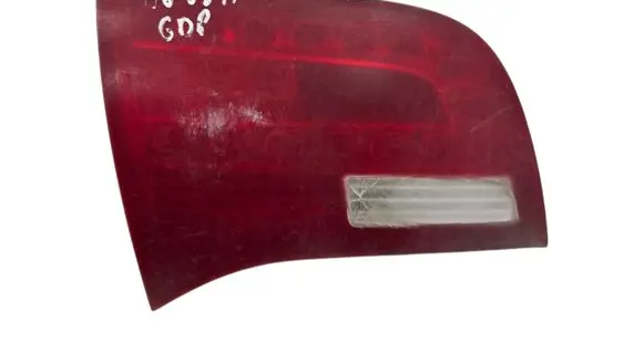 Tailgate rear/tail lights