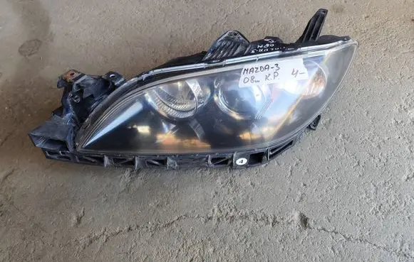 Mazda 3 I Headlight/headlamp 