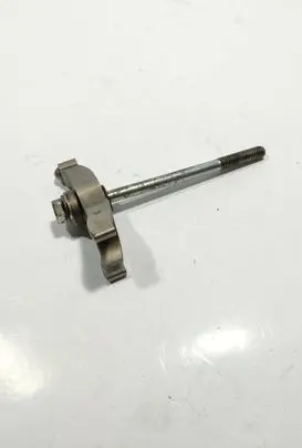 Toyota Land Cruiser (J120) Fuel Injector clamp holder