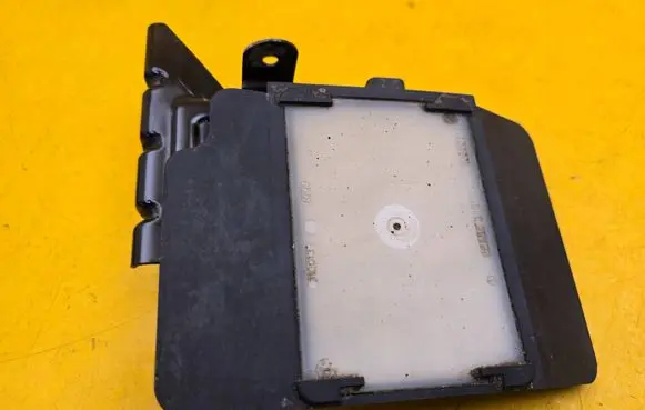 Lynk u0026 co 01 Distronic sensor radar 8891752564 P8891752564